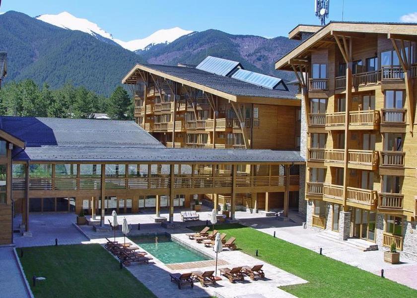  Bansko swimming pool