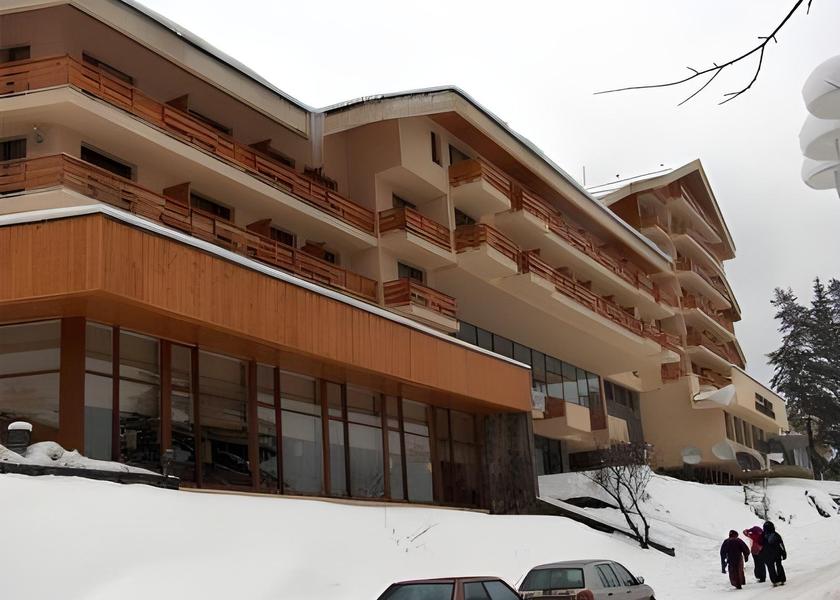  Pamporovo exterior view