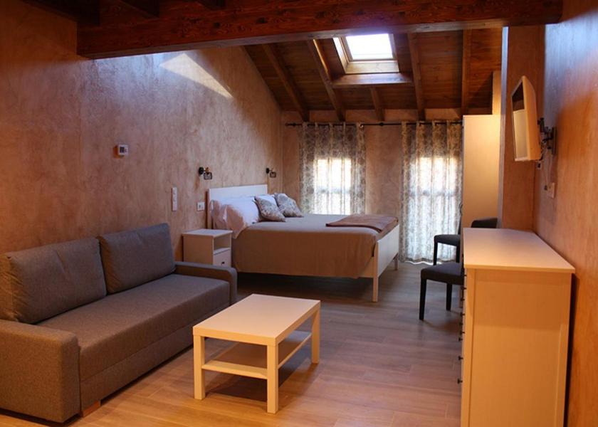 Basque Country Laguardia Premium Quadruple Room