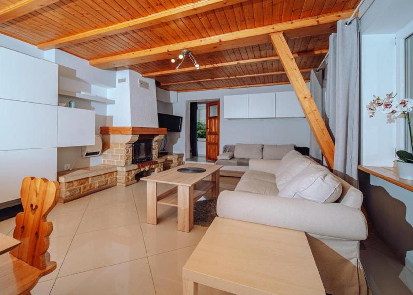 Lower Silesian Voivodeship Karpacz shared lounge/tv area