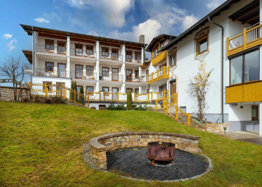 Bavaria Lindberg exterior view