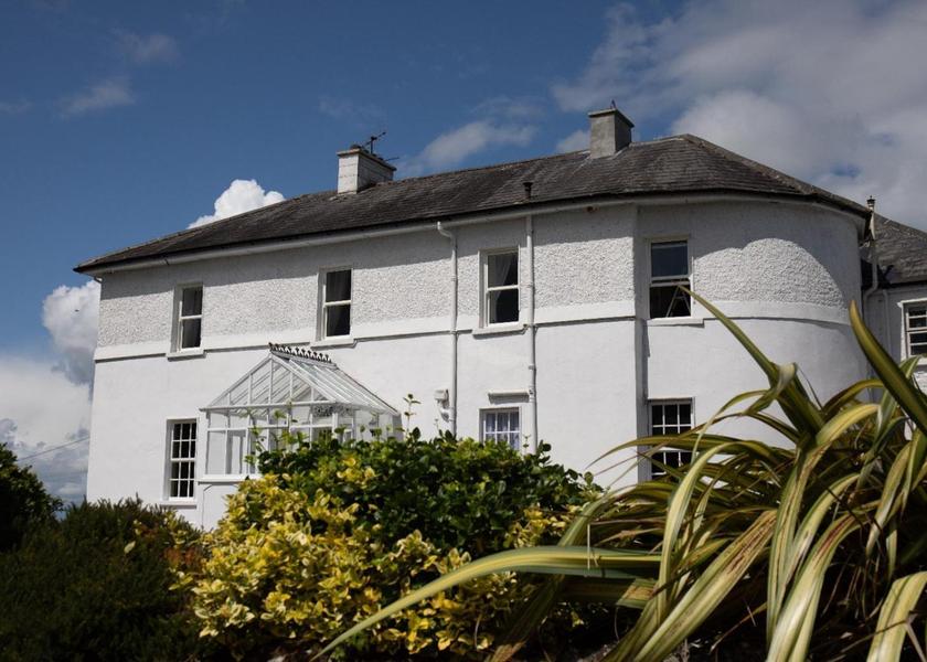 County Tipperary Cashel exterior view