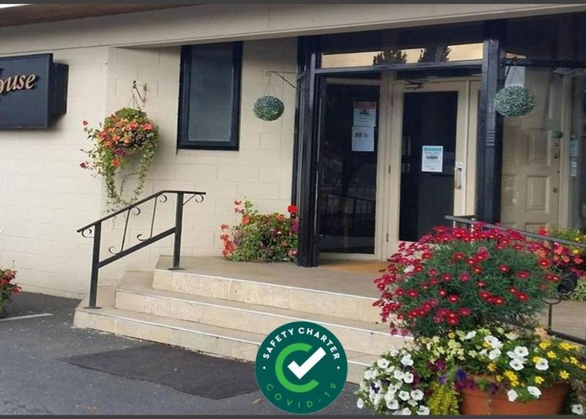 Kildare (county) Naas entrance