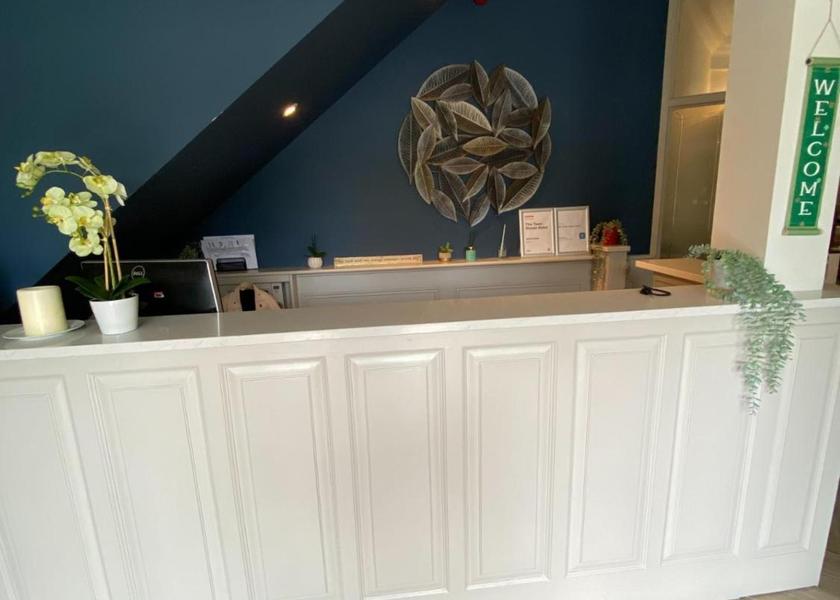 Kildare (county) Naas lobby