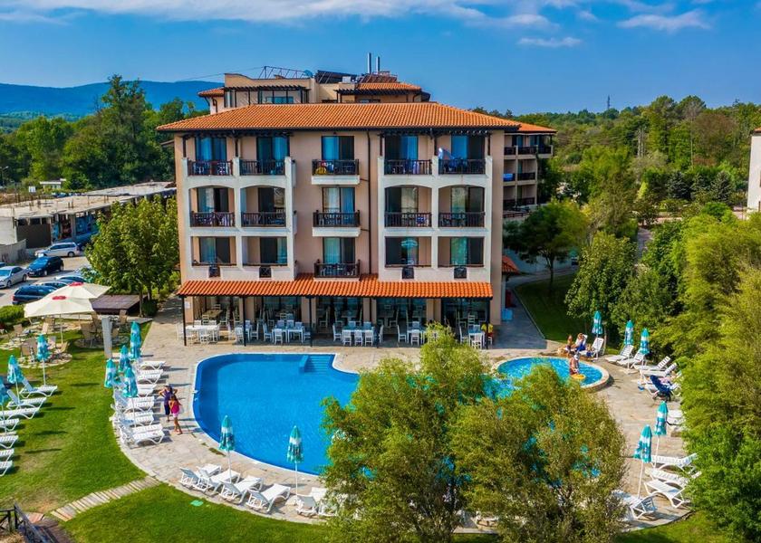 Burgas Lozenets exterior view