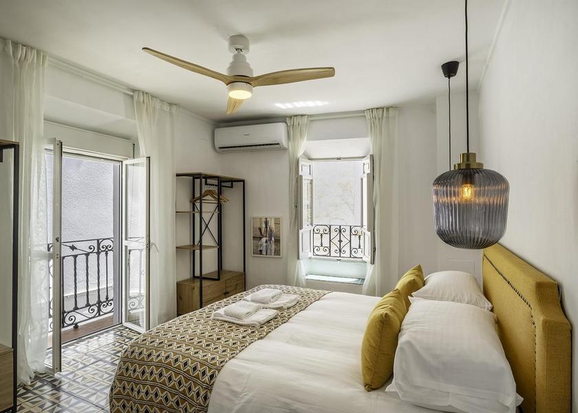Andalusia Còmpeta Triple Room with Private Bathroom