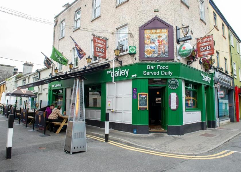 Westmeath (county) Athlone Hotel Exterior
