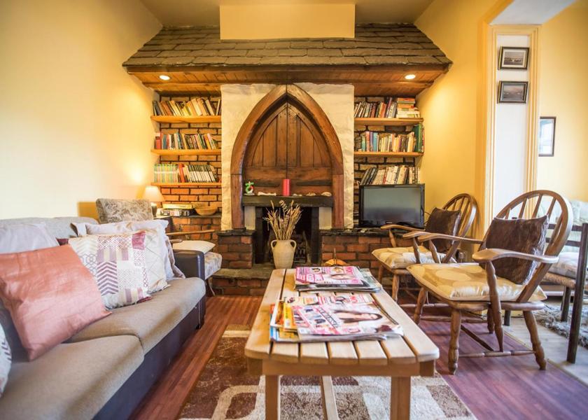 Kerry (county) Dingle shared lounge/tv area