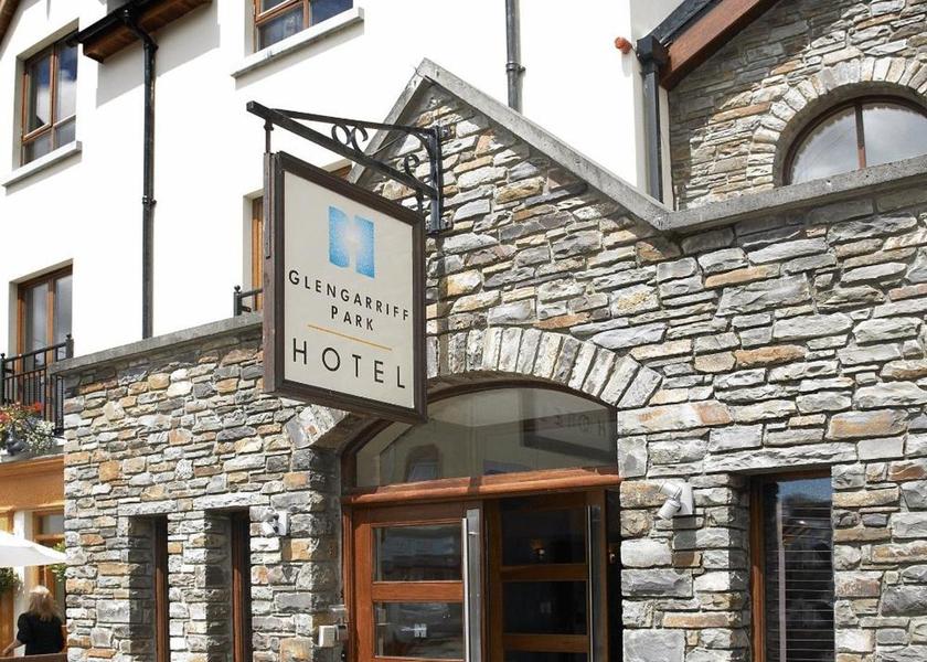 Cork (county) Glengarriff entrance