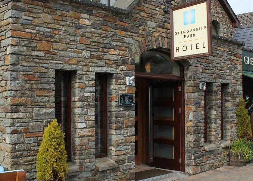 Cork (county) Glengarriff entrance