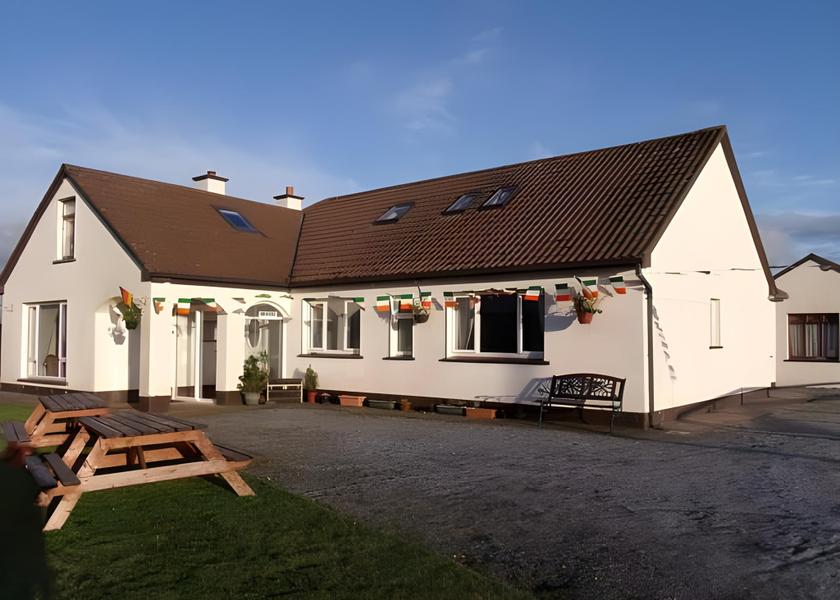 Clare (county) Lisdoonvarna exterior view