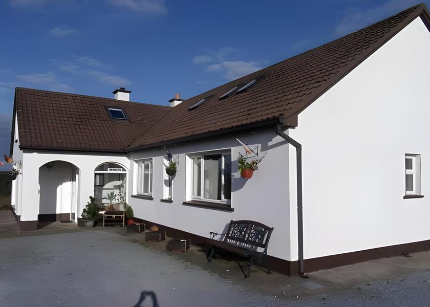 Clare (county) Lisdoonvarna exterior view