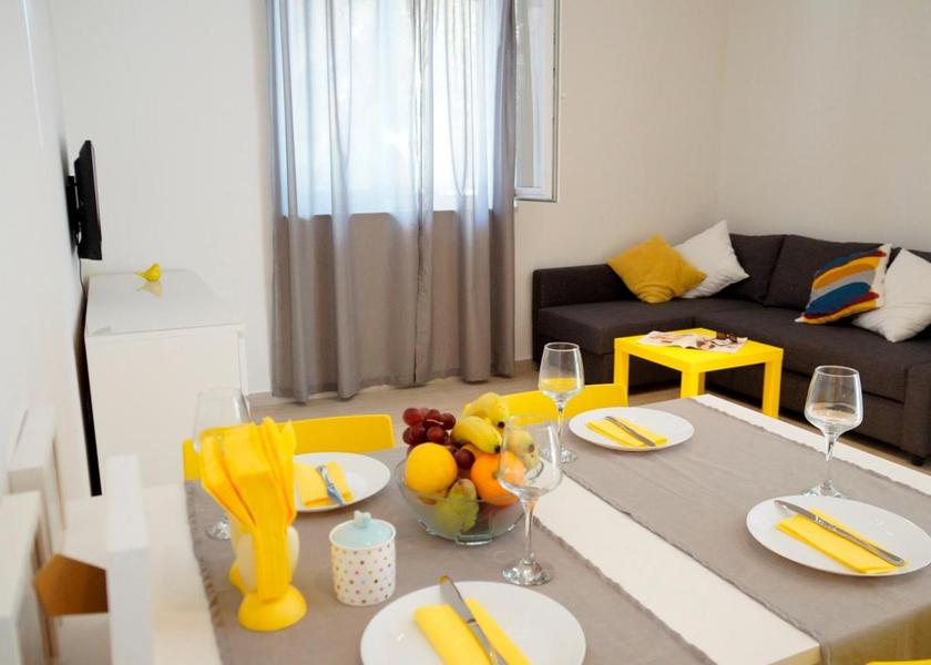 shared lounge/tv area