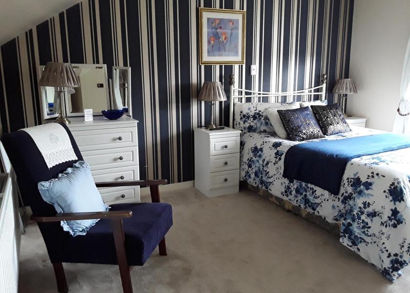 County Monaghan Emyvale Double Room with Private Bathroom