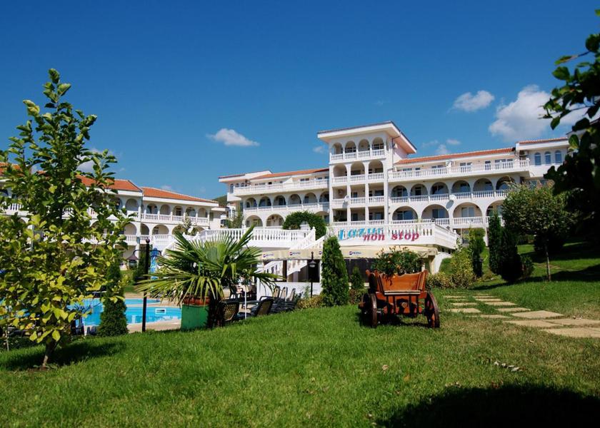 Burgas Nessebar garden