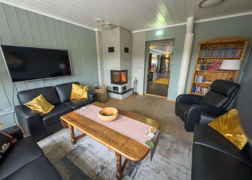 Oppland (county) Oyer shared lounge/tv area