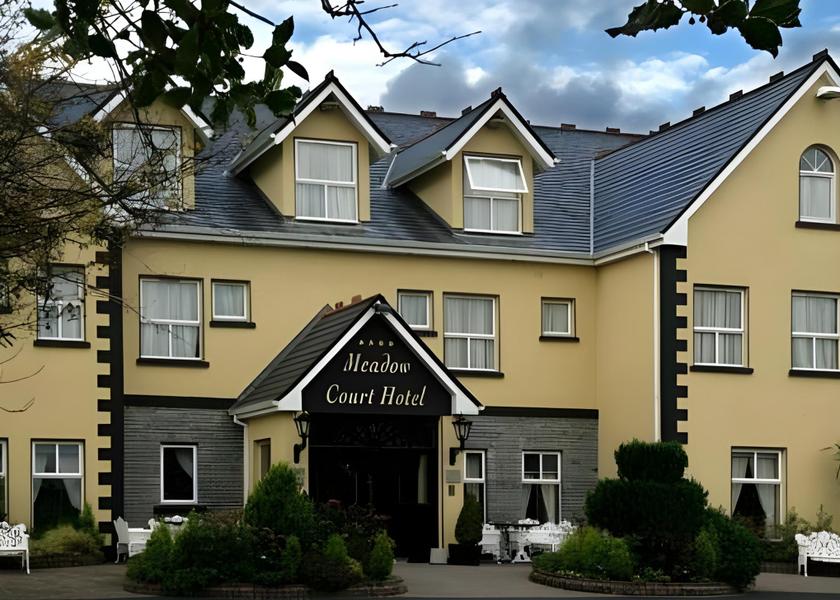 Galway (county) Loughrea Hotel Exterior