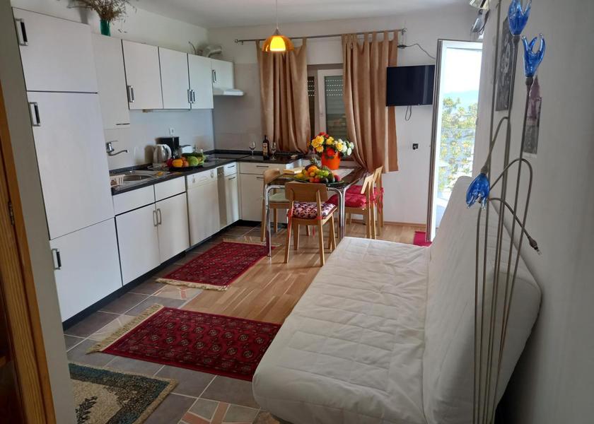 Primorje-Gorski Kotar Omisalj One-Bedroom Apartment