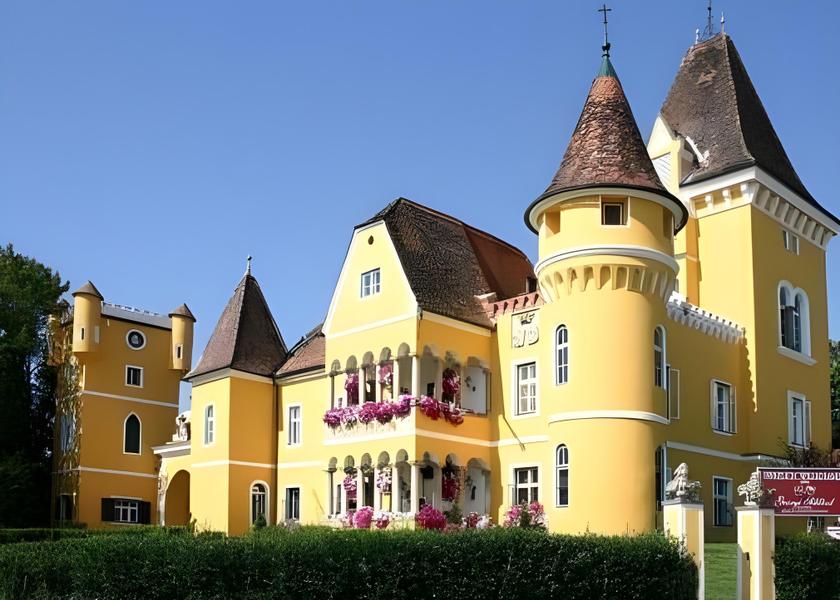 Styria Ehrenhausen an der Weinstraße exterior view