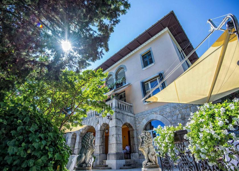 surrounding environment