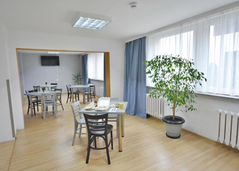 shared lounge/tv area