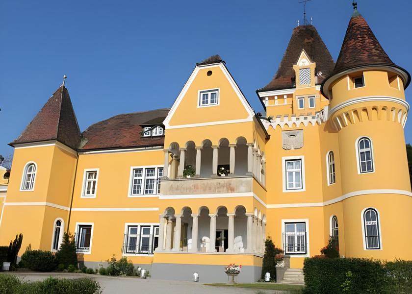 Styria Ehrenhausen an der Weinstraße exterior view