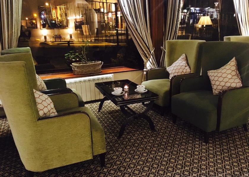 Galway (county) Clifden lobby