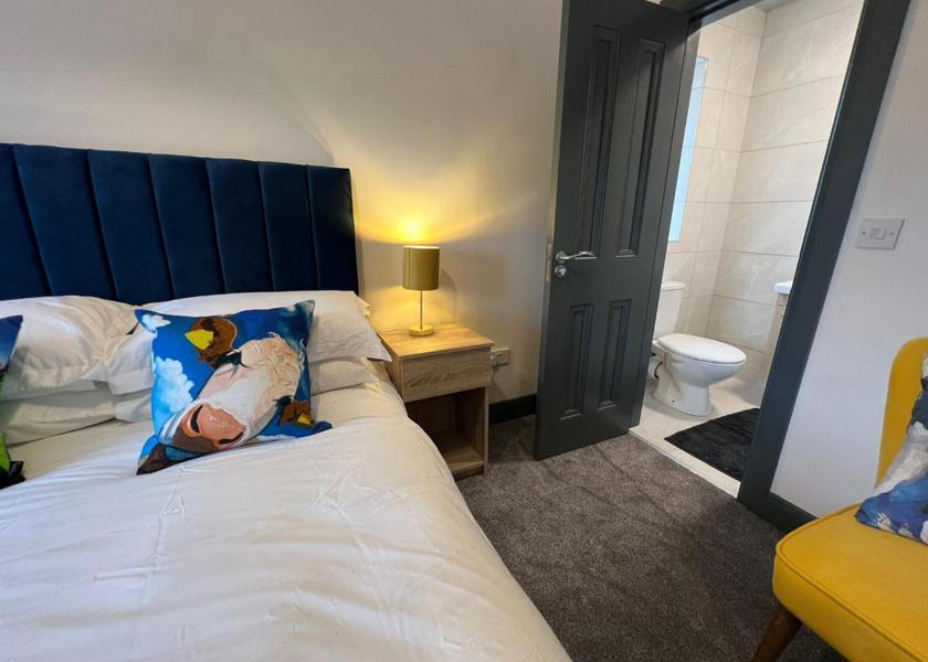 County Clare Kilkeedy Quadruple Room with Private Bathroom