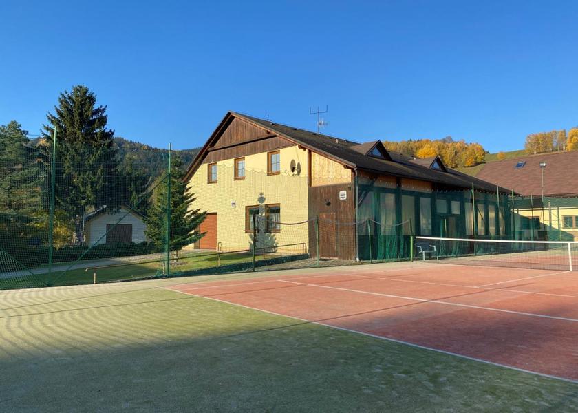 Olomouc Region Loucna nad Desnou tennis court