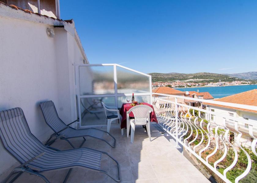 Split-Dalmatia Trogir Double Room with Balcony and Sea View