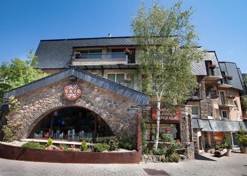 Nearby attraction