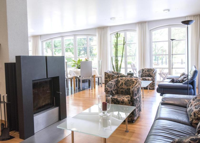 Baden-Württemberg Radolfzell am Bodensee shared lounge/tv area