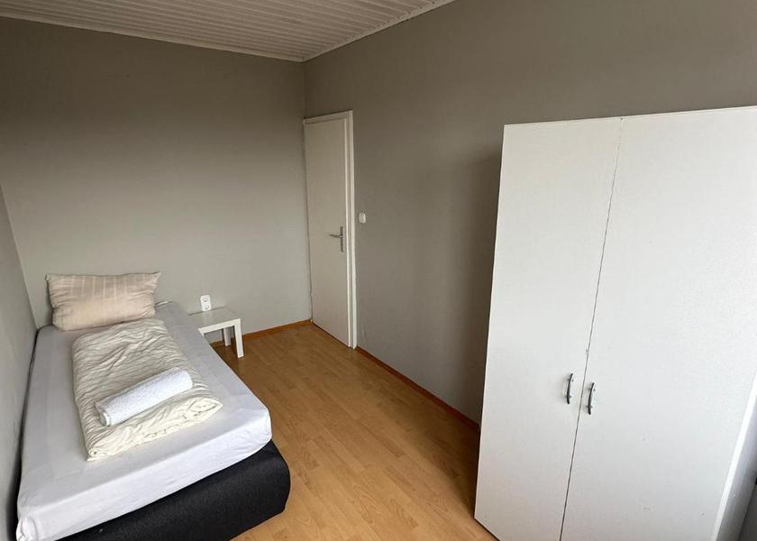Rhineland-Palatinate Landstuhl Single Room with Shared Bathroom