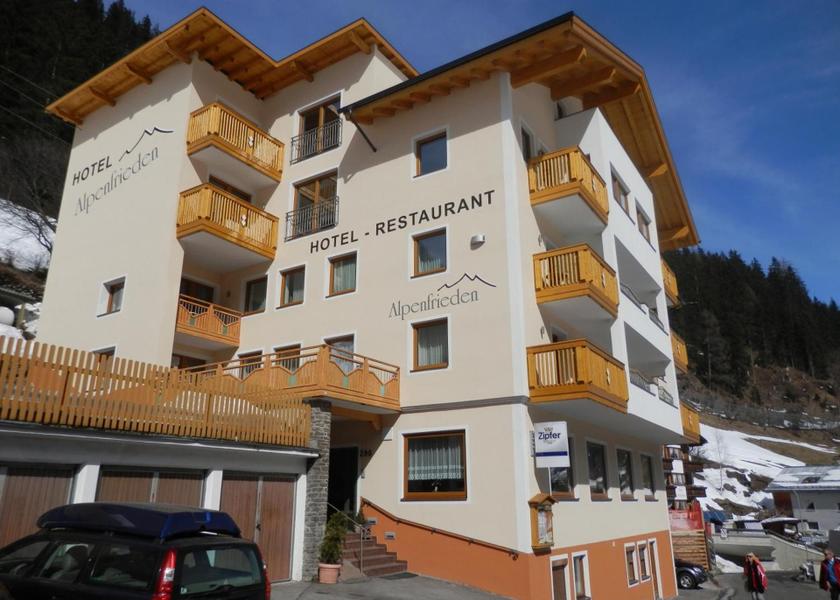 Tyrol Kappl Hotel Exterior