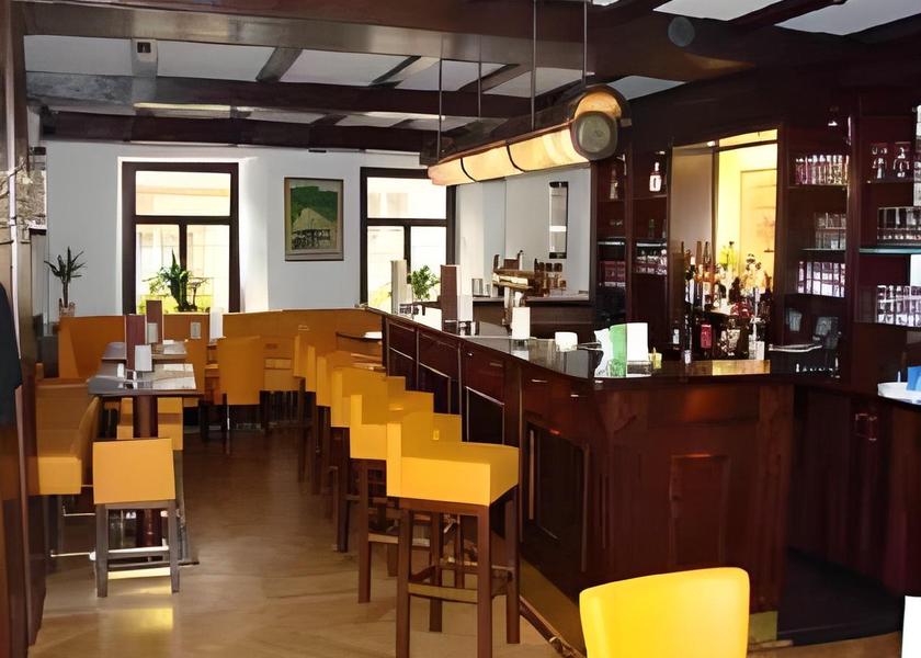 Rhineland-Palatinate Bernkastel-Kues restaurant