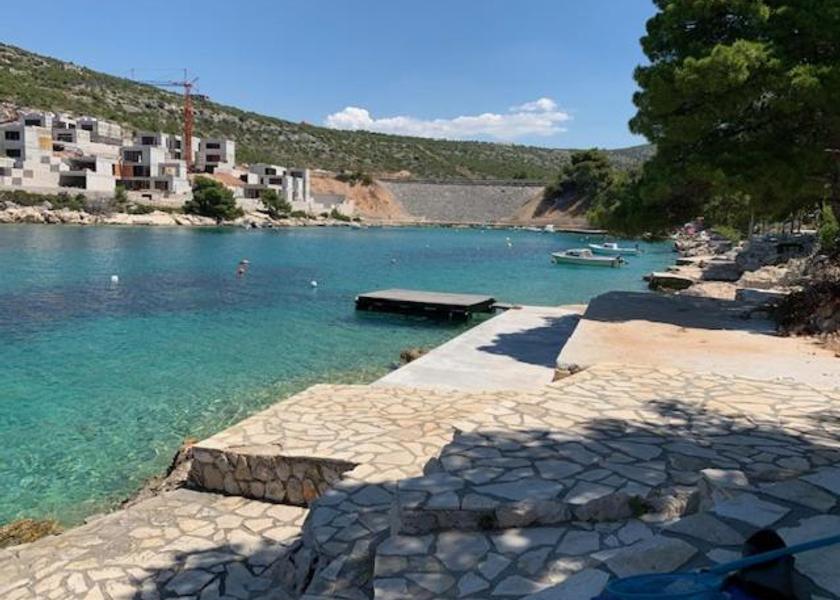 Sibenik-Knin Primosten beach