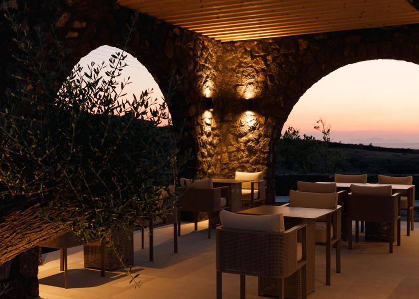  Santorini bar/lounge