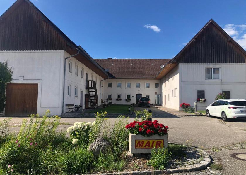 Upper Austria Steinhaus exterior view