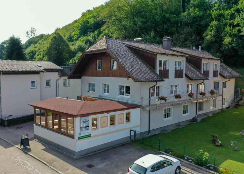 Upper Austria Voecklamarkt 