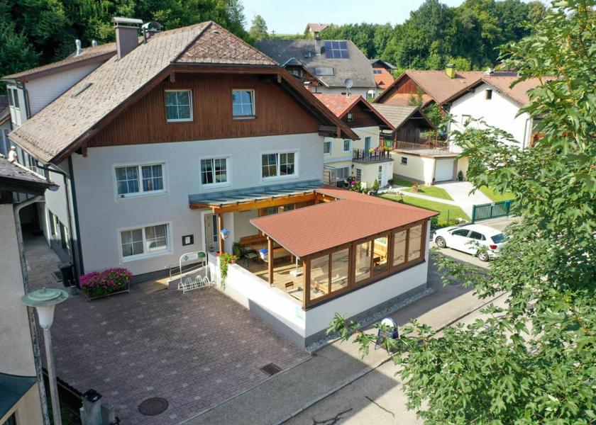Upper Austria Voecklamarkt 