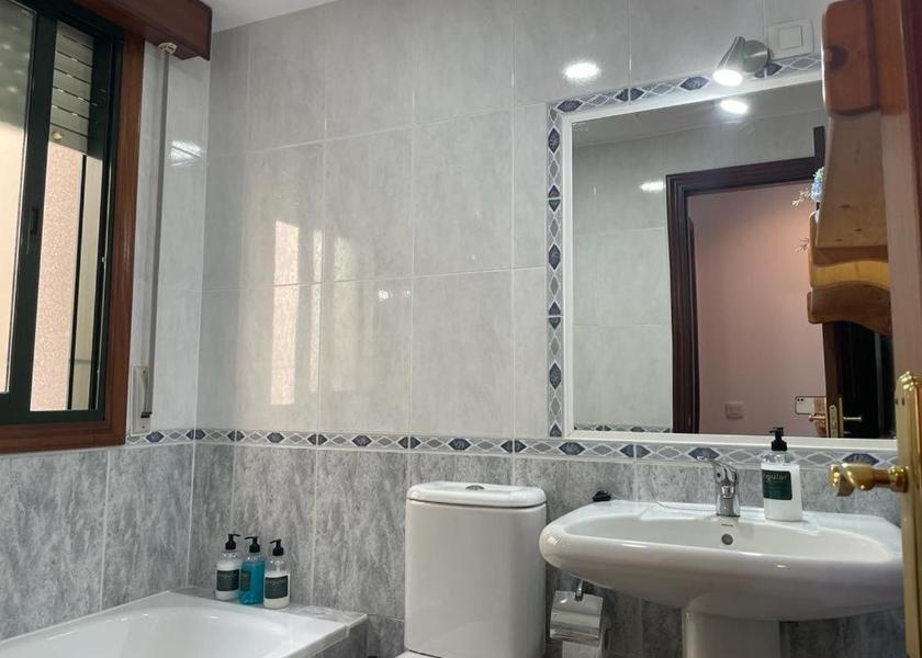 Galicia Teo One-Bedroom Penthouse with parking