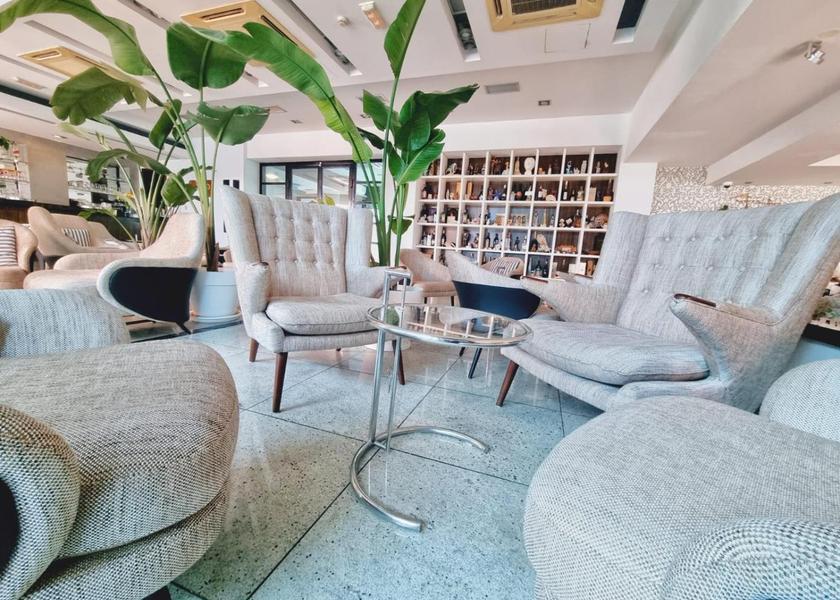 Split-Dalmatia Podstrana bar/lounge