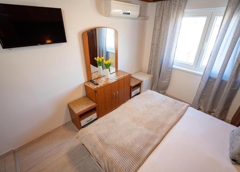Lika-Senj Novalja Double Room with Private Bathroom