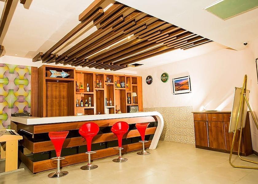 Himachal Pradesh Manali Bar (on property)