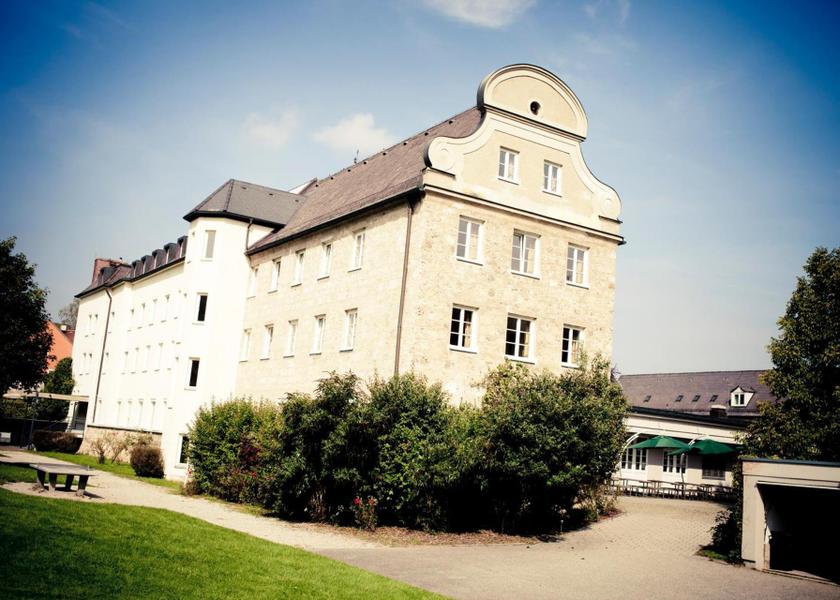 Bavaria Burghausen exterior view