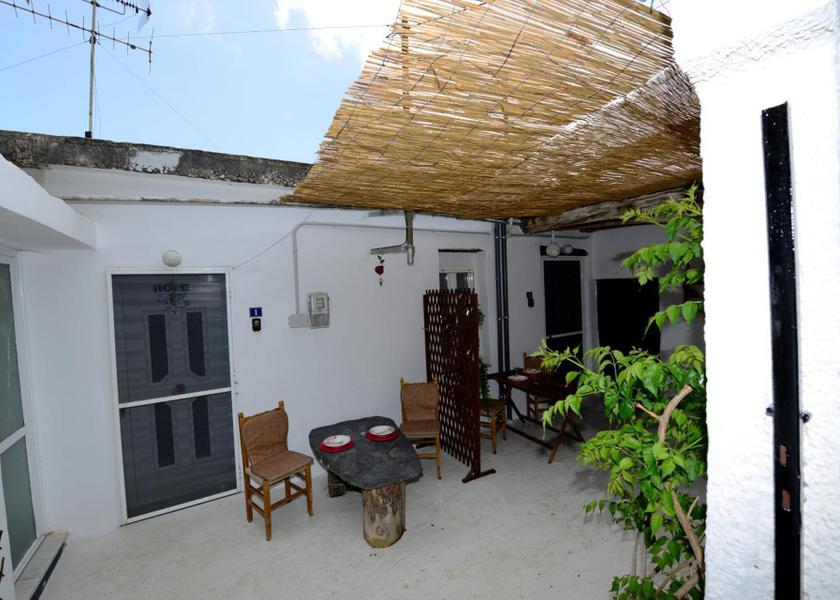 Crete Kissamos entrance