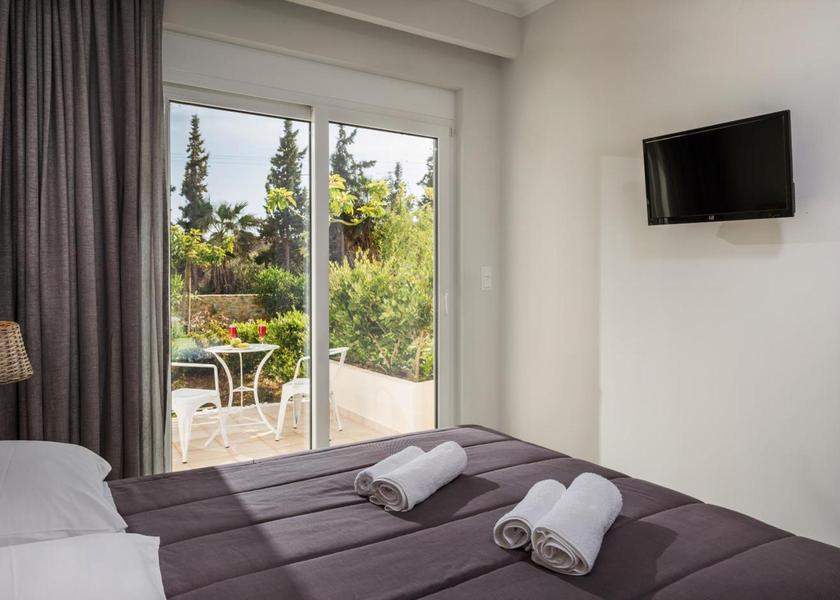 Crete Kantanos-Selino Deluxe Double Room with Garden View