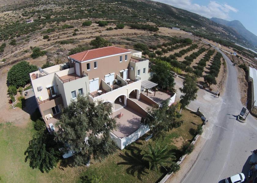 Crete Kissamos entrance