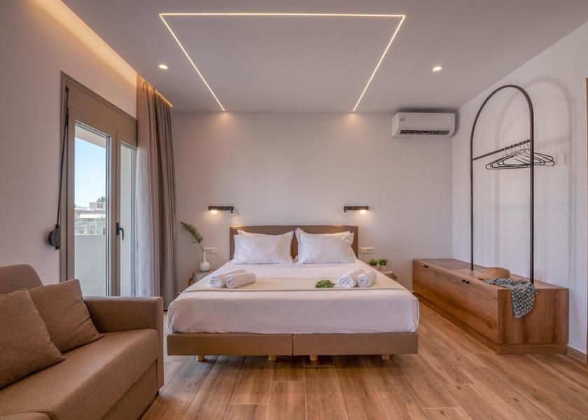 Crete Kissamos Family Studio