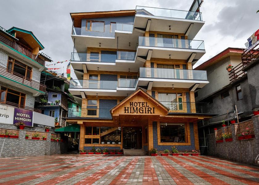 Himachal Pradesh Manali Hotel Exterior